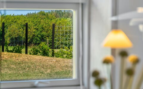 Rebecca - 1.5Km from the Sea: Toit, Maison, Domicile, Chalet, Siding, Biens, Allée, Batiments Jardin, Cour, Cabanon