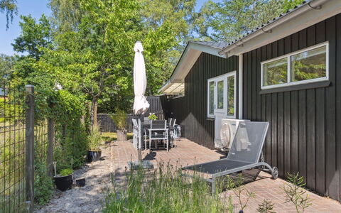 Kajo - 800M from the Sea: Maison, Toit, Domicile, Chalet, Cabanon, Batiments Jardin, Siding, Cour, Cabane En Rondins, Cabane