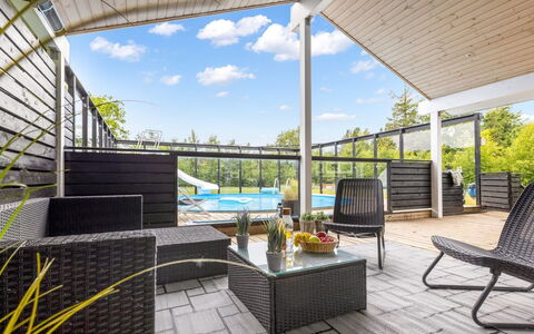 Herta - 700M from the Sea: Bois, Domicile, Porche, Plate-Forme, Dur, Toit, Tache De Bois, Parquet, Eco Hôtel