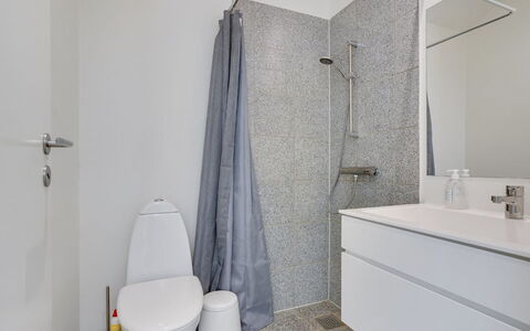 Ralda - 590M from the Sea: Bois, Tache De Bois, Planche, Dur, Chalet, Plate-Forme, Siding, Ombre, Parquet, Batiments Jardin