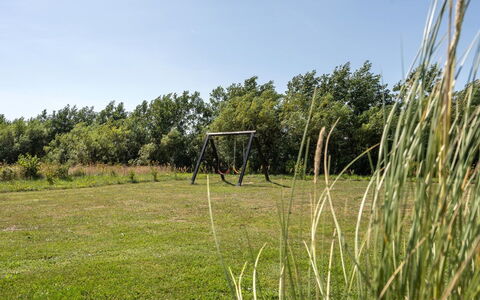 Richard - 4Km from the Sea: Herbe, Prairie, Paysage, Écorégion, Plaine, Communauté Des Plantes, Lot Terre, Mobilier De Jardin, Prairie, Formations Arbustives