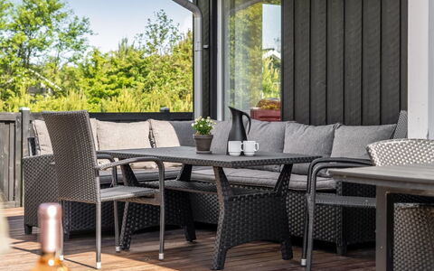 Dorithea - 3.5Km from the Sea: Bois, Meubles, Mobilier De Jardin, Tableau De Plein Air, Plate-Forme, Ombre, Patio, Porche, Dur, Pot De Fleur