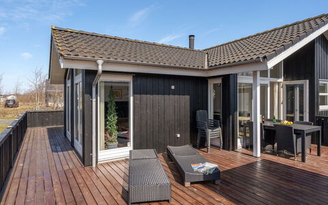 Dorithea - 3.5Km from the Sea: Domicile, Toit, Maison, Chalet, Biens, Porte, Porche, Siding, Ferme, Ombre
