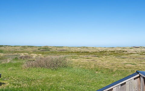Viona - 350M from the Sea: Ciel, Bleu, Herbe, Vert, Prairie, Environnement Naturel, Écorégion, Végétation, Horizon, Plaine