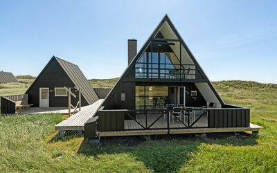 Viona - 350M from the Sea