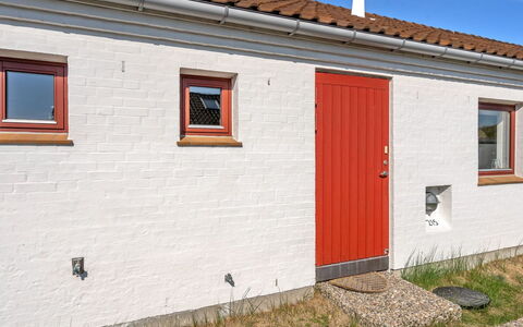 Marjon - 400M from the Sea: Bois, Tache De Bois, Planche, Dur, Chalet, Plate-Forme, Siding, Ombre, Parquet, Batiments Jardin