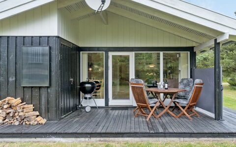 Svantepolk - 1.1Km from the Sea: Maison, Domicile, Toit, Chalet, Biens, Aménagement Paysager, Batiments Jardin, Siding, Ferme
