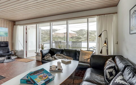 Emiljan - 400M from the Sea: Meubles, Design Intérieur, Canapé, Bois, Sol, Sol, Plafond, Salon, Pièce, Domicile