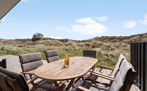 Driss - 500M from the Sea: Meubles, Bois, Mobilier De Jardin, Table, Tableau De Plein Air, Chaise, Table Cuisine Et Salle A Manger, Dur, Tache De Bois, Planche