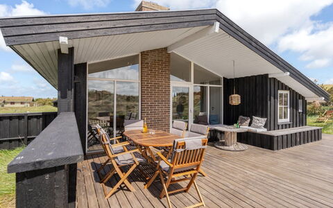 Driss - 500M from the Sea: Bois, Toit, Domicile, Architecture, Siding, Porche, Maison, Chalet, Composite, Porte
