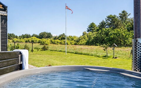 Dyke - 1.5Km from the Sea: Piscine, Mobilier De Jardin, Loisir, Ombre, Recours, Cour, Aménagement Paysager, Eco Hôtel, Pelouse, Conception