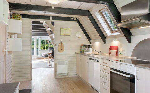Vladanka - from the Sea: Sol, Bois, Meubles, Plafond, Design Intérieur, Sol, Cuisine, Parquet, Comptoir, Chaise
