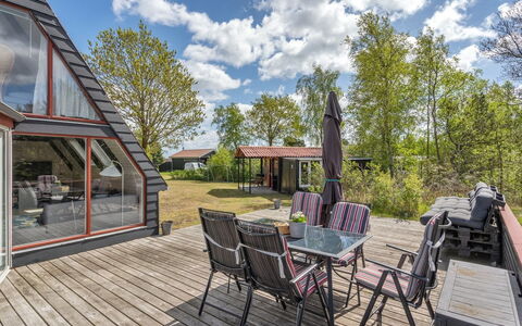 Vladanka - from the Sea: Bois, Domicile, Porche, Plate-Forme, Dur, Toit, Tache De Bois, Parquet, Eco Hôtel