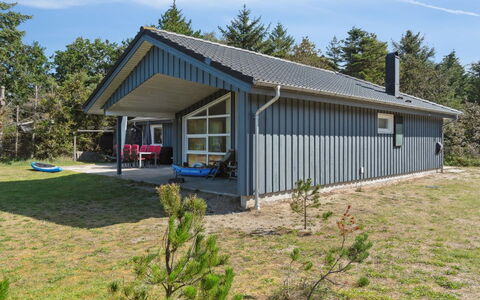 Awenita - 50M to the Fjord: Herbe, Prairie, Paysage, Écorégion, Plaine, Communauté Des Plantes, Lot Terre, Mobilier De Jardin, Prairie, Formations Arbustives