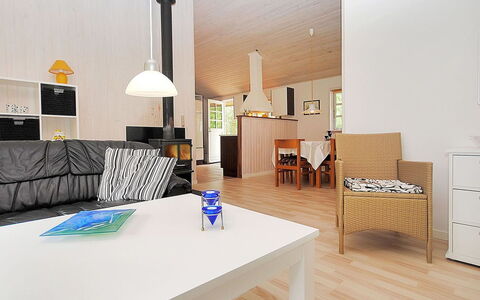 Gesina - 600M to the Fjord: Toit, Maison, Lot Terre, Domicile, Chalet, Biens, Batiments Jardin, Ombre, Cabane En Rondins, Aménagement Paysager