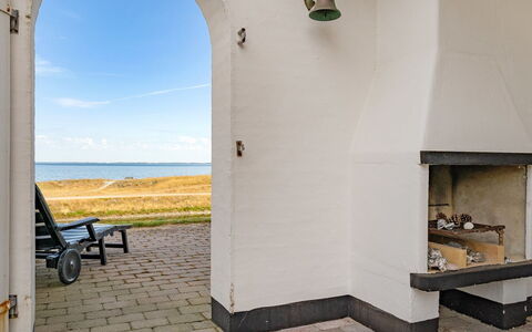 Yorrick - 50M to the Fjord: Bois, Toit, Maison, Chalet, Porte, Domicile, Siding, Lot Terre, Batiments Jardin, Cabanon