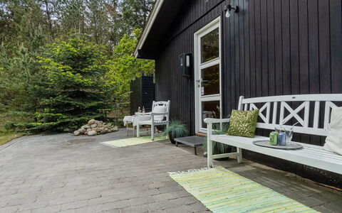 Freda - 100M to the Fjord: Toit, Maison, Lot Terre, Domicile, Chalet, Biens, Batiments Jardin, Ombre, Cabane En Rondins, Aménagement Paysager
