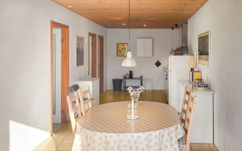 Elef - 2.0Km from the Sea: Maison, Domicile, Zone Résidentielle, Toit, Chalet, Lot Terre, Biens, Cour, Jardin, Siding