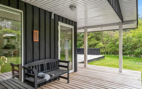 Jarno - 1Km from the Sea: Plafond, Sol, Design Intérieur, Sol, Composite, Meubles, Recours, Hôtel, Conception, Daylighting