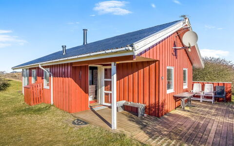 Stella - 700M from the Sea: Bois, Toit, Architecture, Domicile, Maison, Chalet, Siding, Dur, Pente, Biens