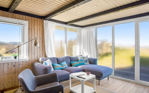 Stella - 700M from the Sea: Bois, Toit, Architecture, Domicile, Maison, Chalet, Siding, Dur, Pente, Biens