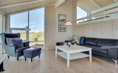 Welma - 500M from the Sea: Plafond, Chalet, Dur, L'Hiver, Planche, Salon, Chaise, Parquet, Gelé, Neige
