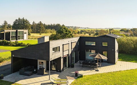 Alva - 998M from the Sea: Piscine, Mobilier De Jardin, Meubles, Recours, Dalle, Eco Hôtel, Ombre, Chaise, Loisir, Biens