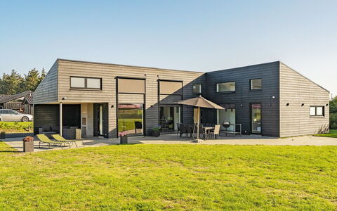 Alva - 998M from the Sea: Piscine, Mobilier De Jardin, Meubles, Recours, Dalle, Eco Hôtel, Ombre, Chaise, Loisir, Biens