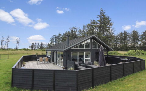 Minna - 975M from the Sea: Meubles, Design Intérieur, Sol, Bois, Sol, Plafond, Parquet, Chaise, Table, Éclairage