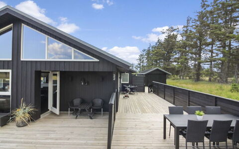 Minna - 975M from the Sea: Meubles, Design Intérieur, Sol, Bois, Sol, Plafond, Parquet, Chaise, Table, Éclairage