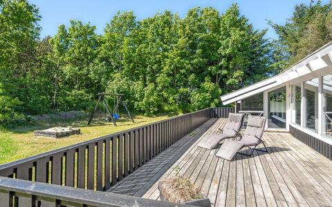 Harriet - 800M from the Sea: Bois, Composite, Dur, Planche, Plate-Forme, Ombre, Porche, Conception, Passerelle, Boardwalk