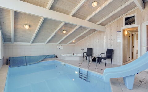 Galatia - 500M from the Sea: Meubles, Design Intérieur, Sol, Bois, Sol, Plafond, Parquet, Chaise, Table, Éclairage