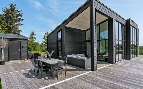 Marielouise - 900M from the Sea: Design Intérieur, Plafond, Appartement, Sol, Meubles, Sol, Pièce, Éclairage, Domicile, Canapé