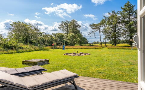 Engelina - 1.3Km from the Sea: Herbe, Maison, Toit, Domicile, Chalet, Arbuste, Lot Terre, Zone Rurale, Ferme, Couverture De Sol