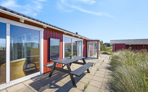 Olla - 300M from the Sea: Piscine, Mobilier De Jardin, Meubles, Recours, Dalle, Eco Hôtel, Ombre, Chaise, Loisir, Biens