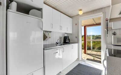 Olla - 300M from the Sea