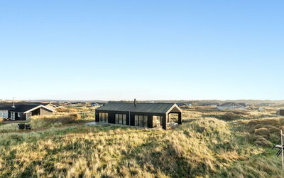 Fannie - 250M from the Sea