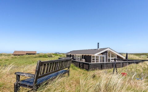 Randulf - 450M from the Sea: Bois, Chalet, Toit, Lot Terre, Zone Rurale, Domicile, Cabane En Rondins, Ferme, Porche