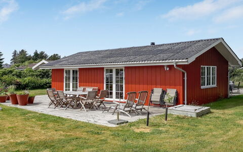 Ava - 1Km from the Sea: Bois, Domicile, Porche, Plate-Forme, Dur, Toit, Tache De Bois, Parquet, Eco Hôtel