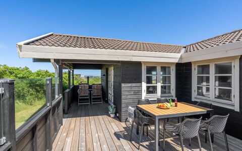 Elea - 394M from the Sea: Architecture, Toit, Domicile, Composite, Daylighting, Siding, Allée