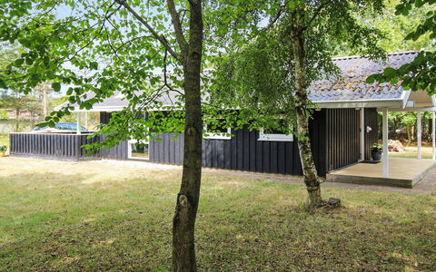 Nakke - 1.3Km from the Sea: Meubles, Design Intérieur, Sol, Bois, Sol, Plafond, Parquet, Chaise, Table, Éclairage