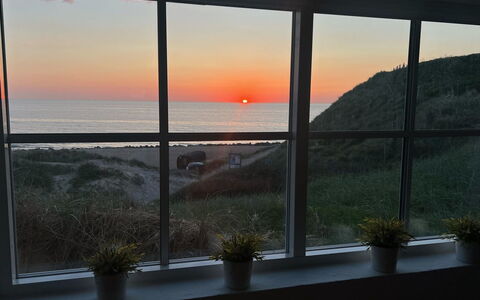 Hillegonde - 84M from the Sea: 