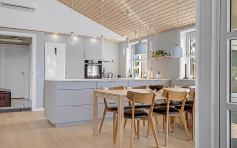 Albina - 844M from the Sea: Sol, Design Intérieur, Meubles, Sol, Parquet, Bois, Plafond, Luminaire, Cuisine, Comptoir