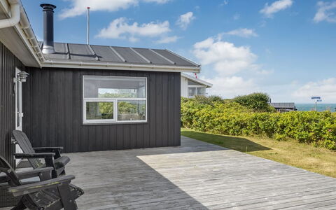 Marjanna - 350M from the Sea: Bois, Toit, Domicile, Siding, Porte, Maison, Chalet, Porche, Planche, Dur