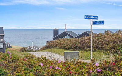 Marjanna - 350M from the Sea
