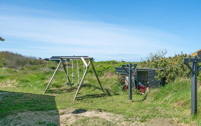 Hubert - 150M from the Sea
