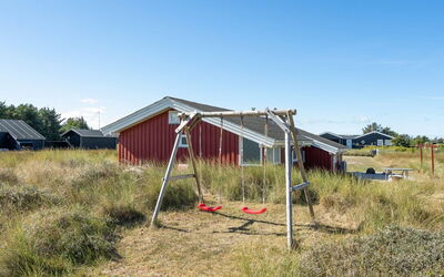 Bertie - 700M from the Sea