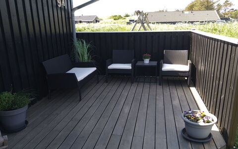 Caro - 807M from the Sea: Meubles, Design Intérieur, Sol, Bois, Sol, Plafond, Parquet, Chaise, Table, Éclairage