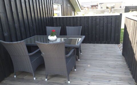Caro - 807M from the Sea: Meubles, Design Intérieur, Sol, Bois, Sol, Plafond, Parquet, Chaise, Table, Éclairage