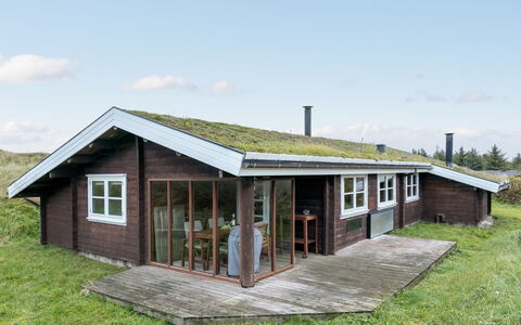 Thrym - 900M from the Sea: Chalet, Maison, Toit, Zone Rurale, Domicile, Pente, Cabane, Batiments Jardin, Cabane En Rondins